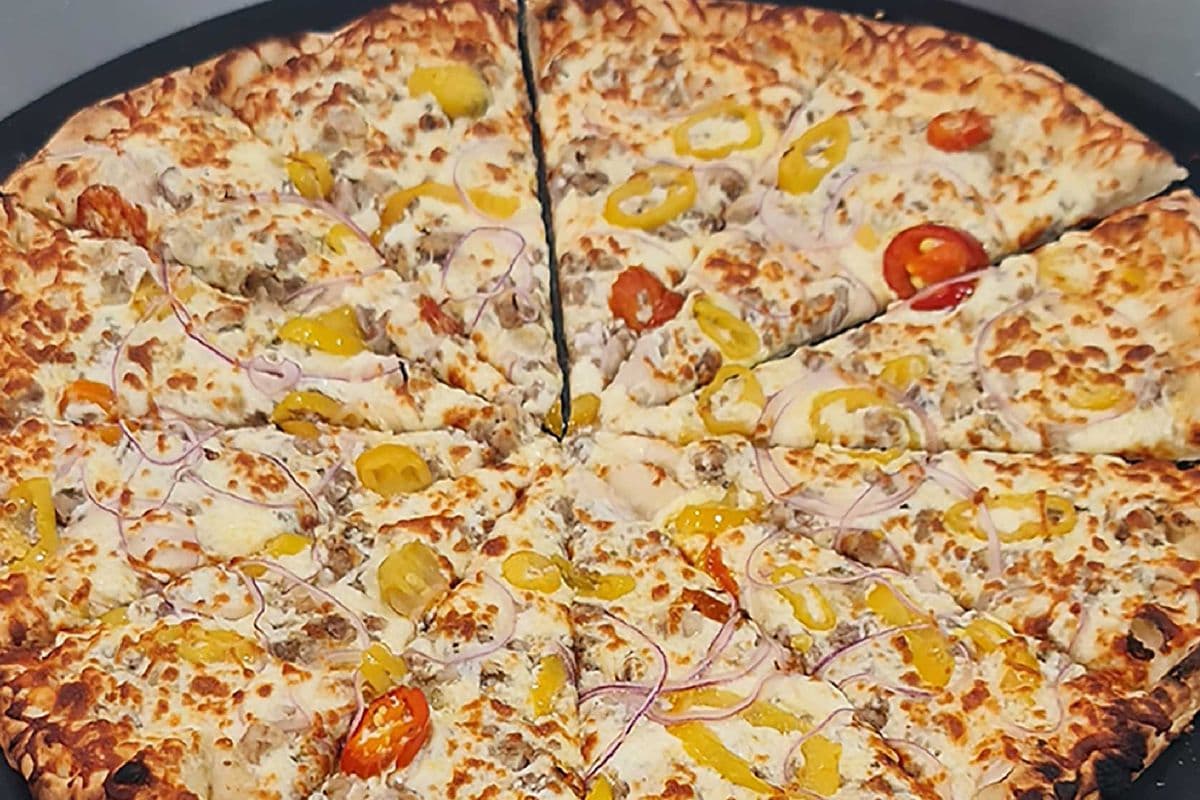 9" Chicken Shawarma Pizza (6 slices6 slices)