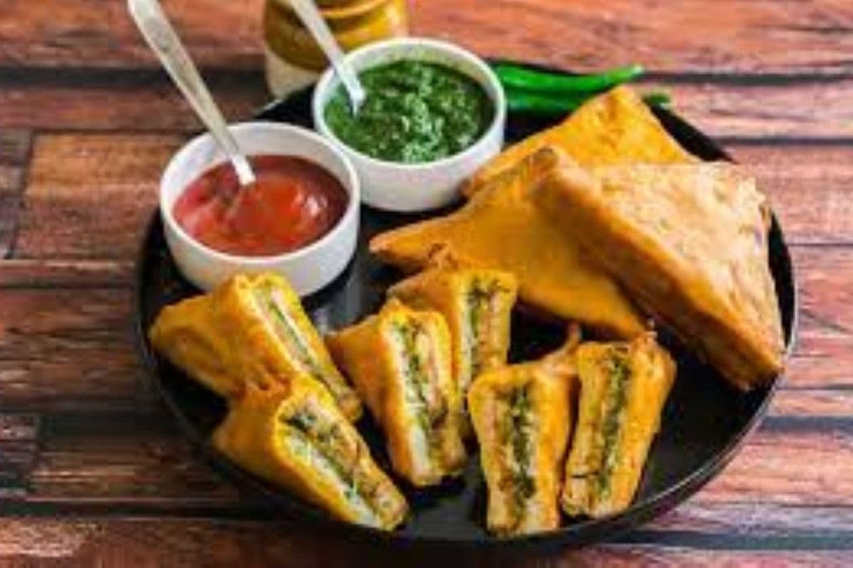 Bread Pakora (1 Pc)