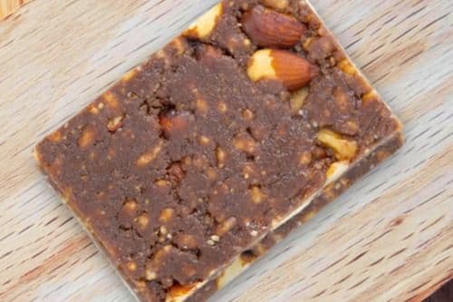 SFTE Chocolate Chewy Nut Bar
