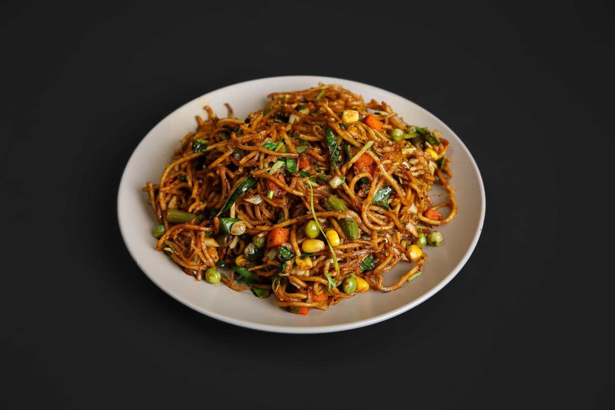 Manchurian Veg Noodles