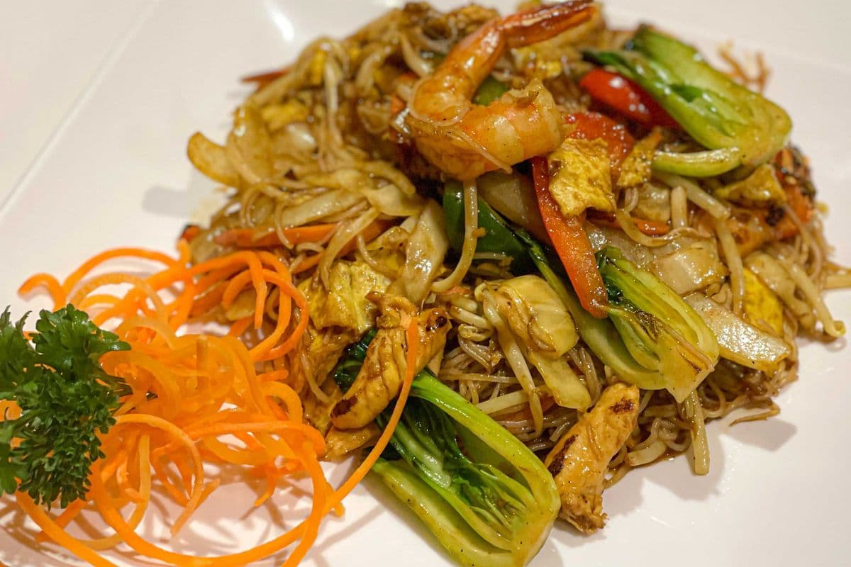 43- Pad - Mee (Singapour) au poulet et crevettes / Chicken and Shrimps Pad - Mee
