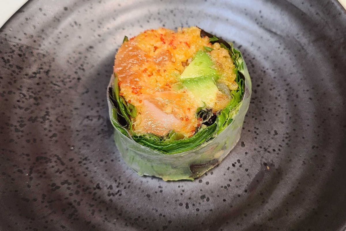 71. Tartare De Saumon / Salmon Tartar 6 mcx/ pcs
