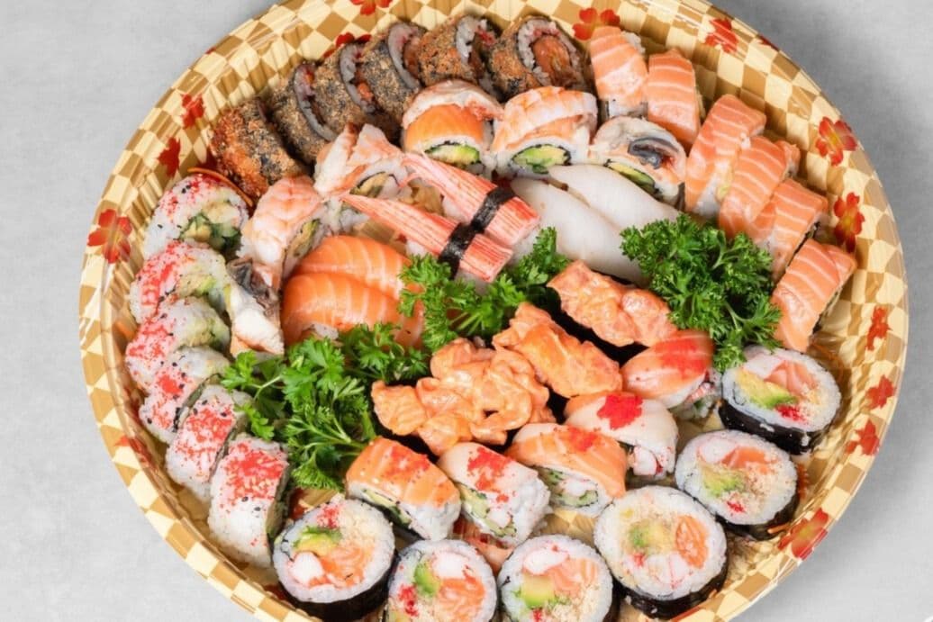 V6 (45mcx): 35 Maki + 10 Nigiri