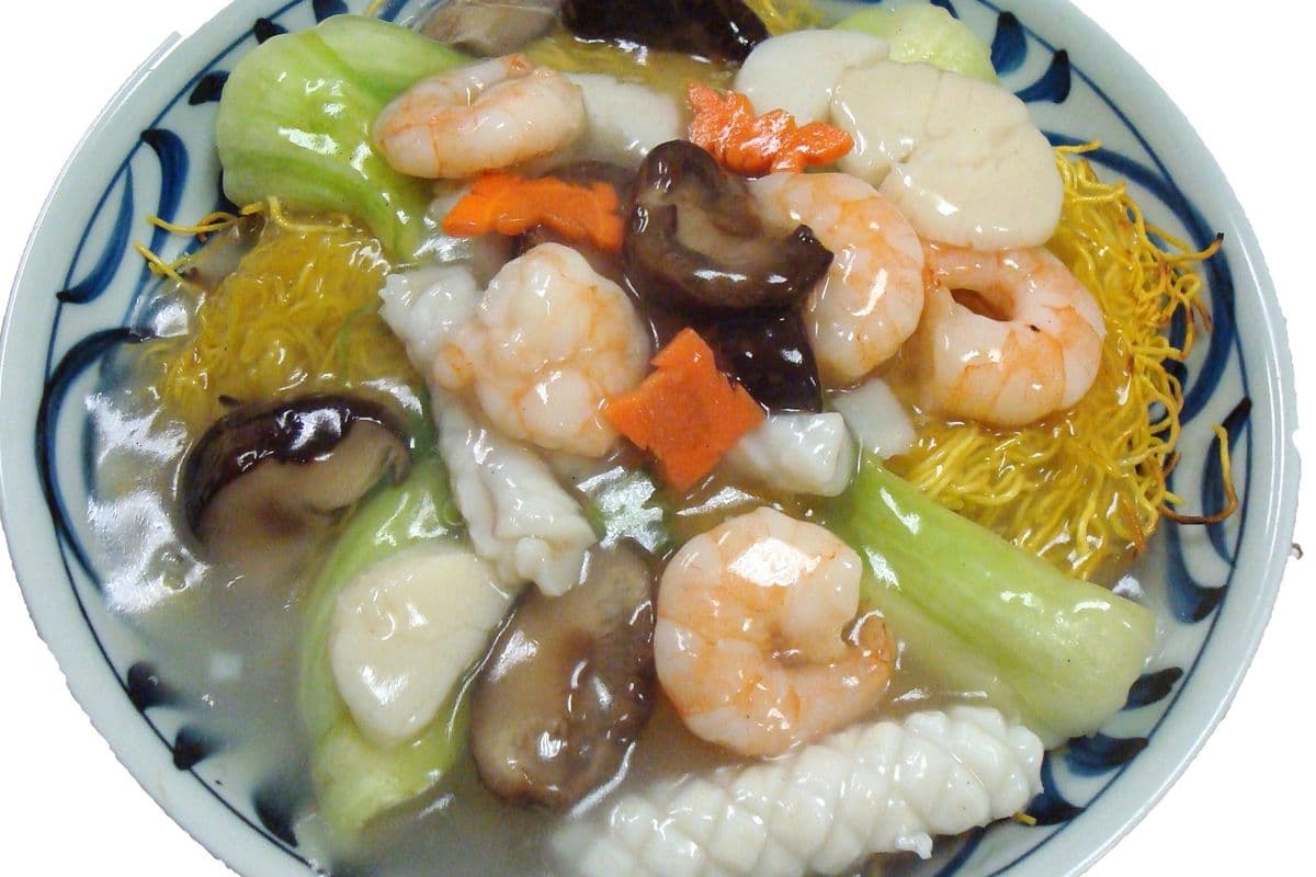 294. Mix Seafood with Fried Crispy Egg Noodle 海鮮炒麵