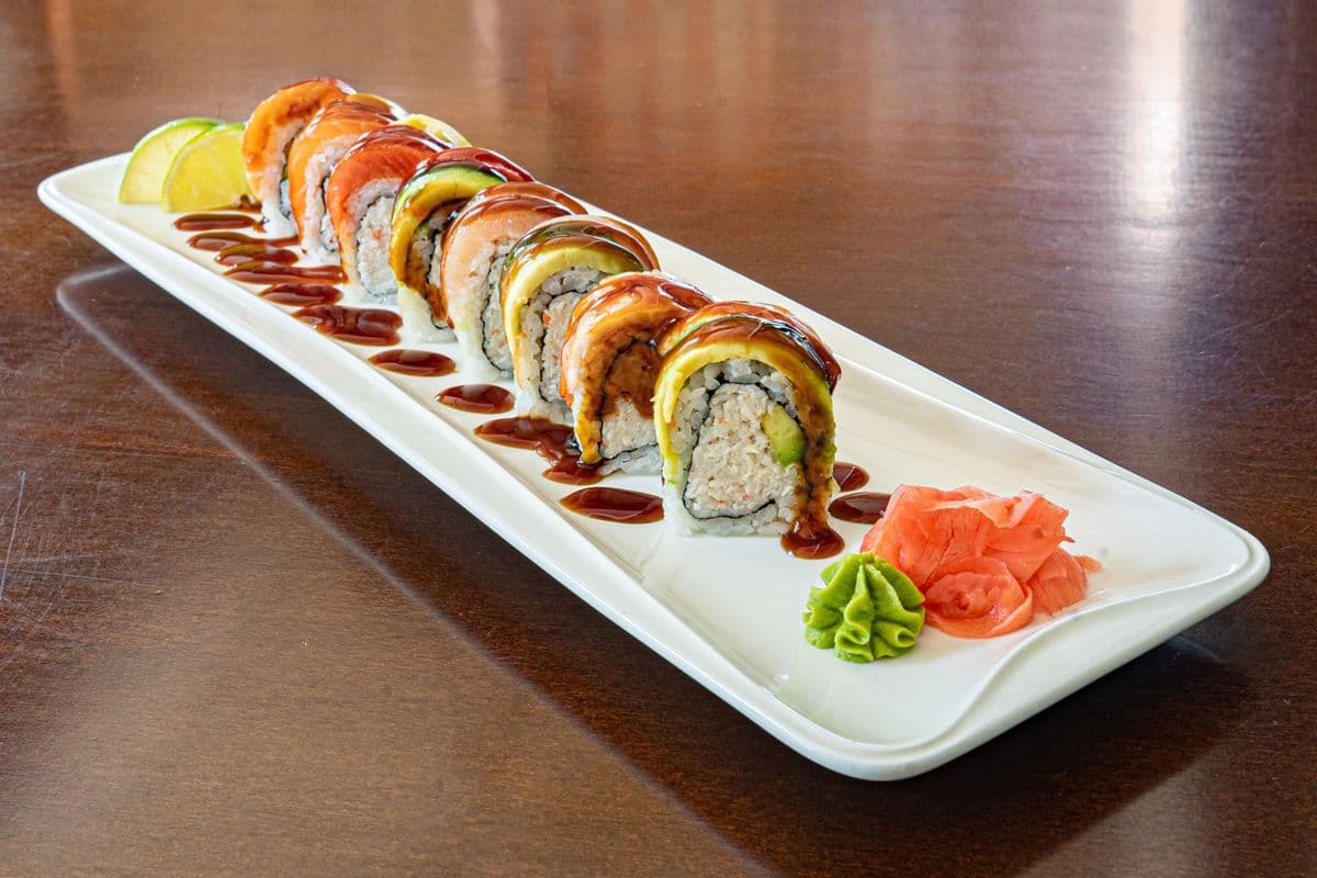 Rainbow Roll (8 pcs)