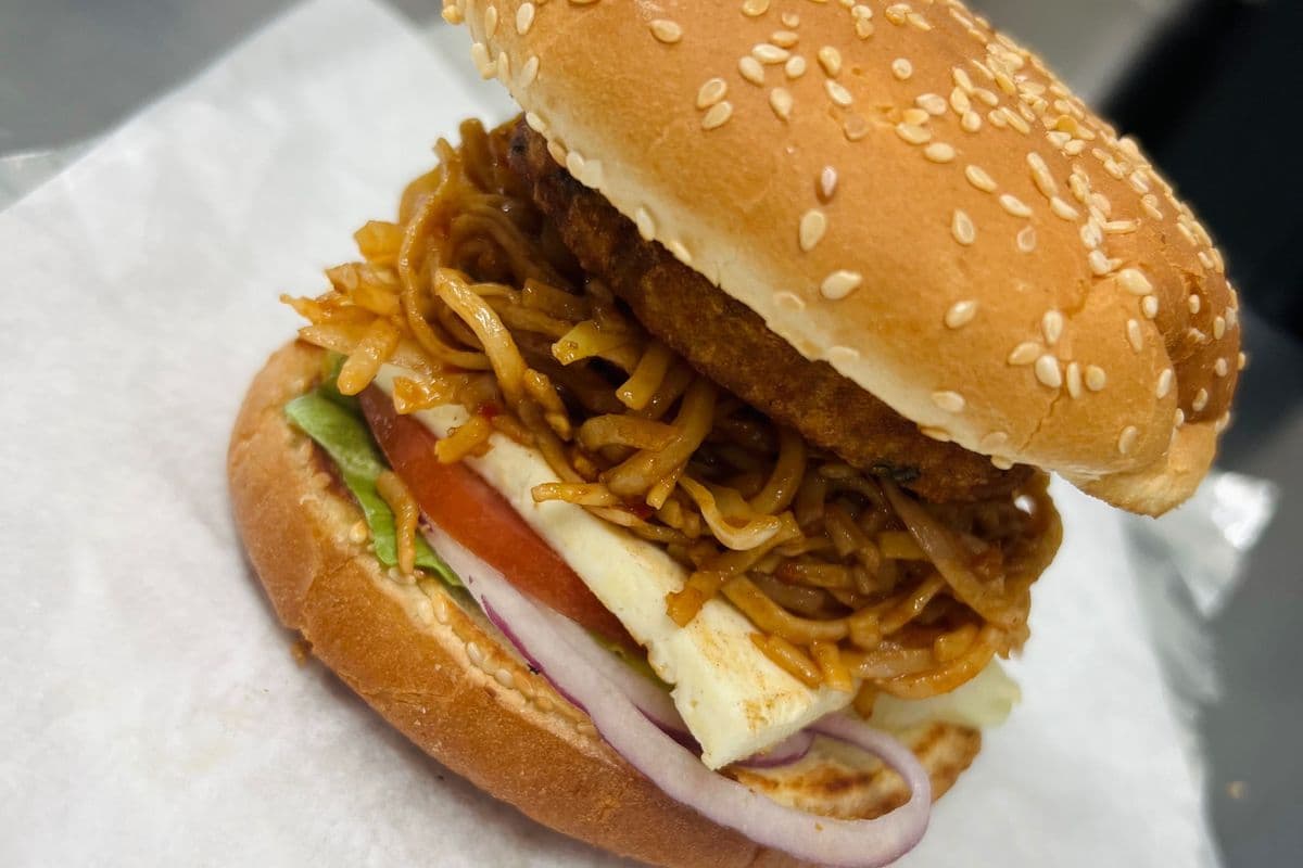 Paneer Tikki Burger With Noodles