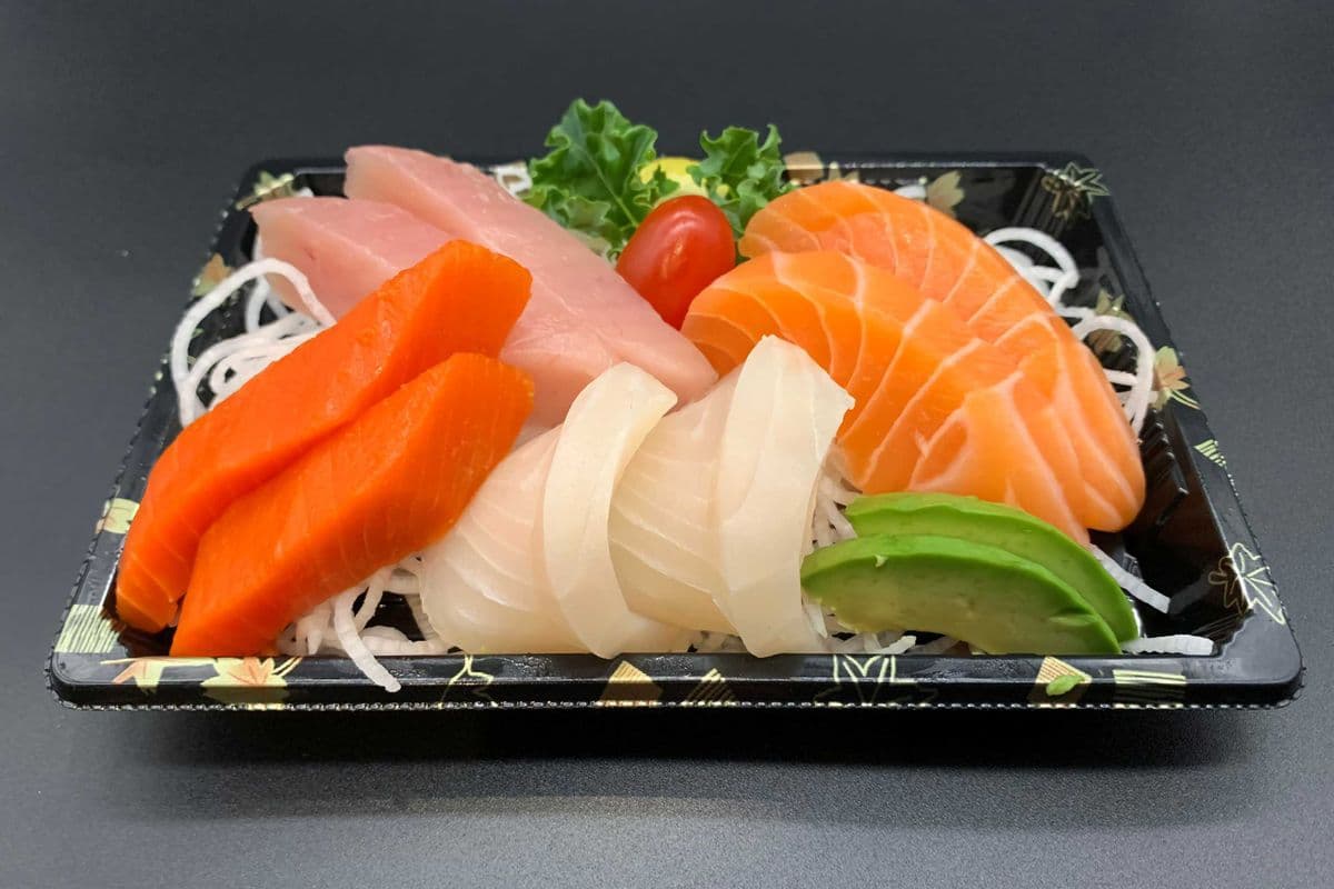 Assorted Sashimi (8 pcs)