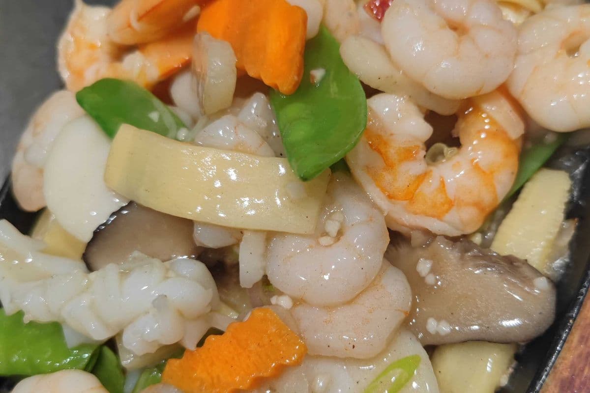 Sizzling Seafood Combination