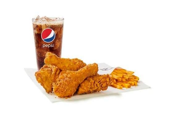 4 morceaux + frites + sauce + salade de chou + Pepsi (P. FRITS)