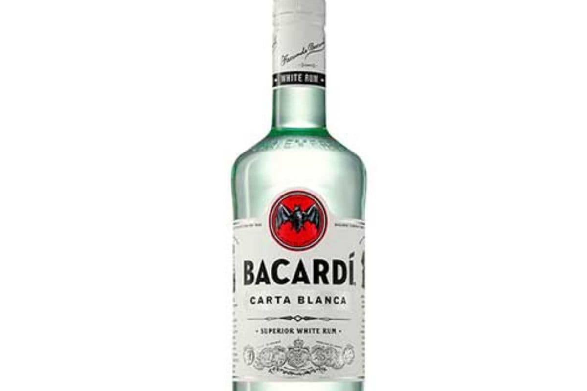 Bacardi White Rum (1 x 200 ml)