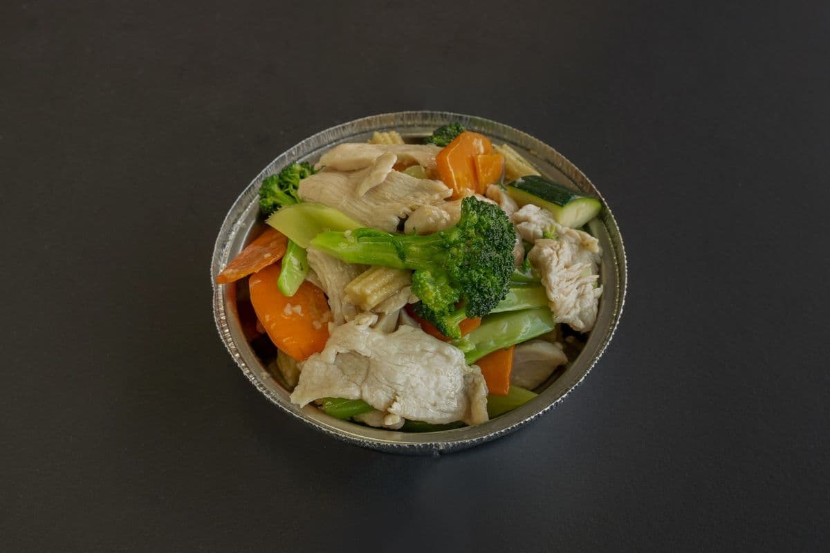 77. Sliced Chicken with Mixed Vegetables