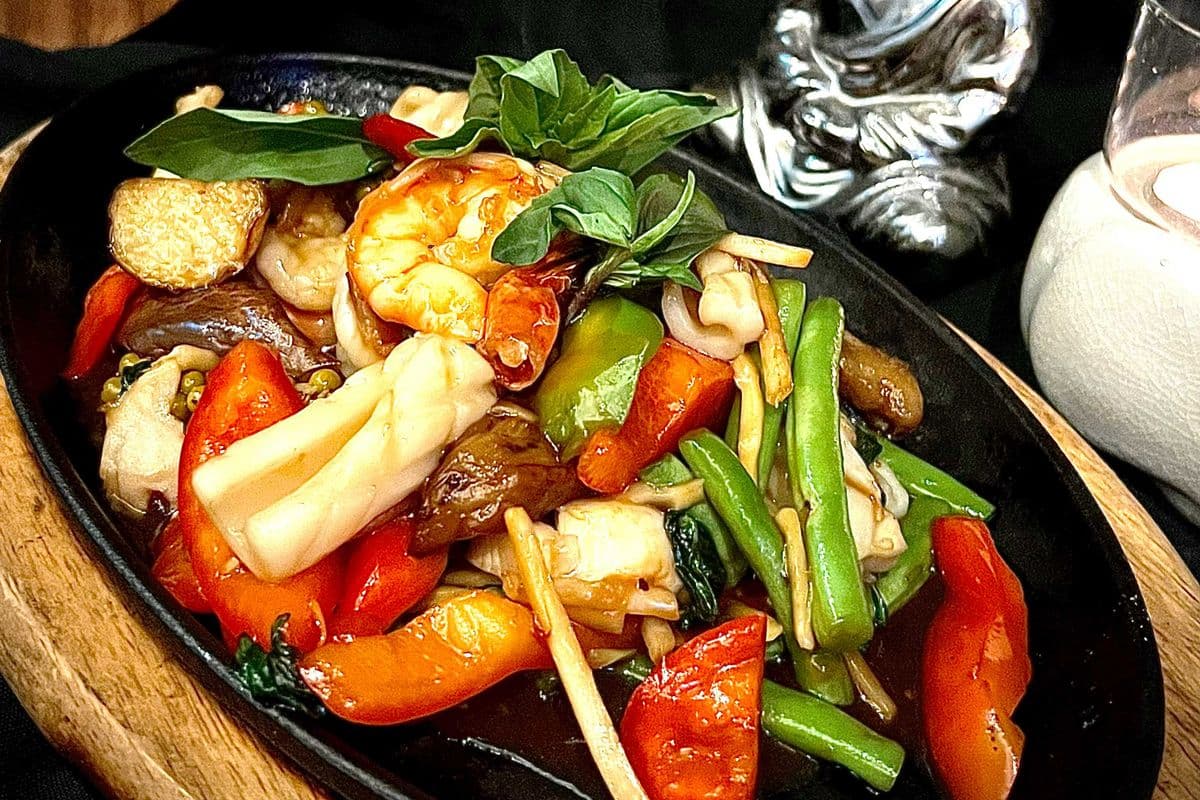SE12. Volcano Seafood