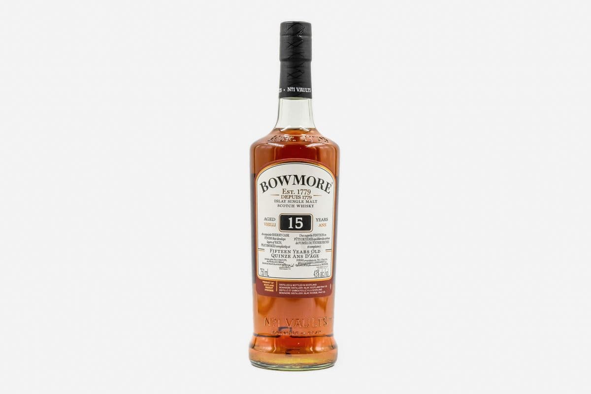Bowmore 15 Years Scotch Whiskey (1 x 750 ml)