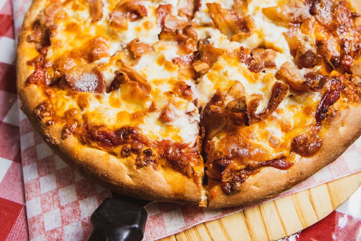 10" Small Canadian Pizza