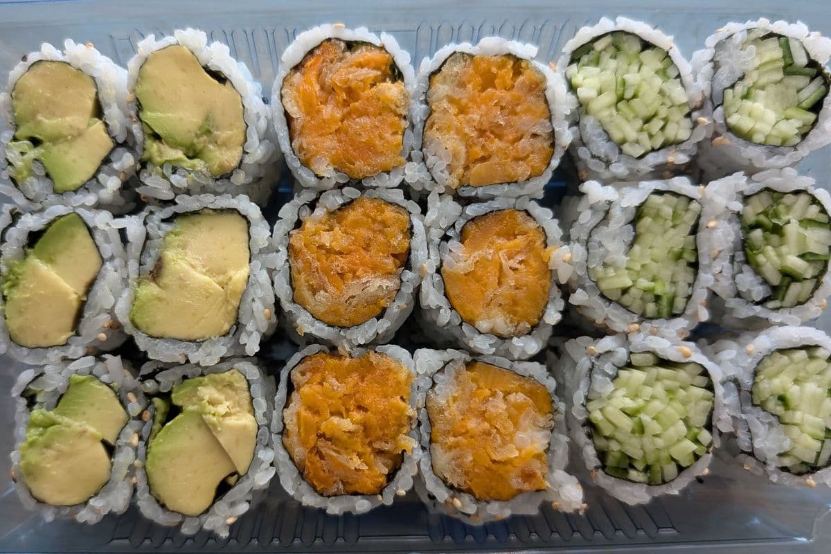 M07. Veggie Maki Set 1 (18 pcs)