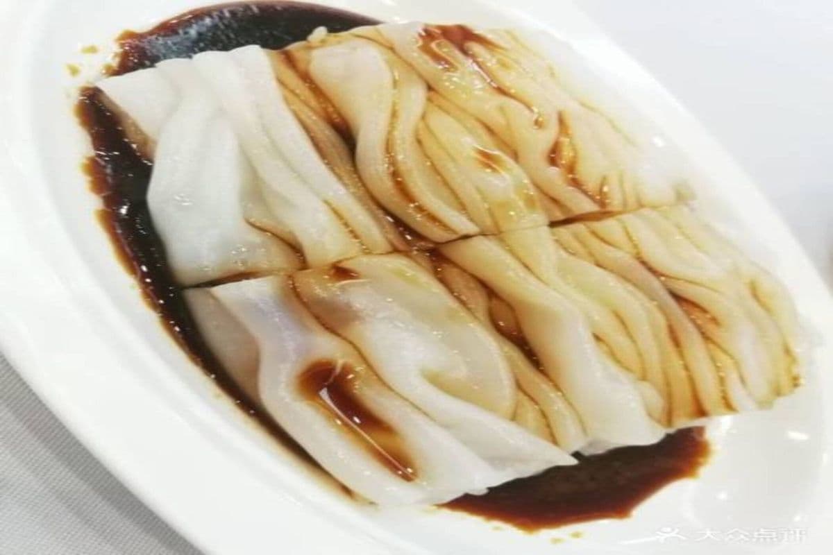 B2. Plain Rice Noodle Roll 靓斋肠(配甜酱麻酱)