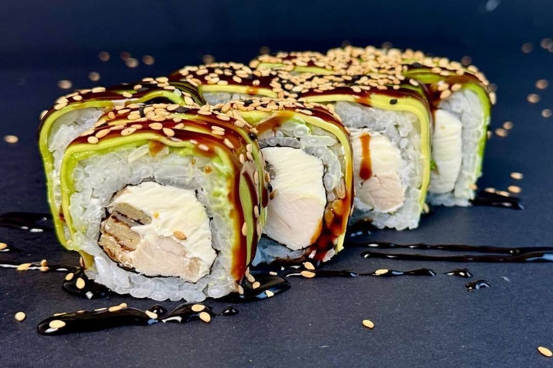 Chicken Dragon Roll (8 pcs)