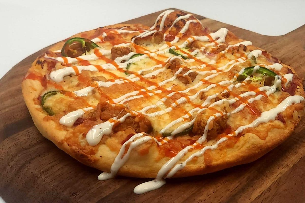 14" Buffalo Chicken Camrose style