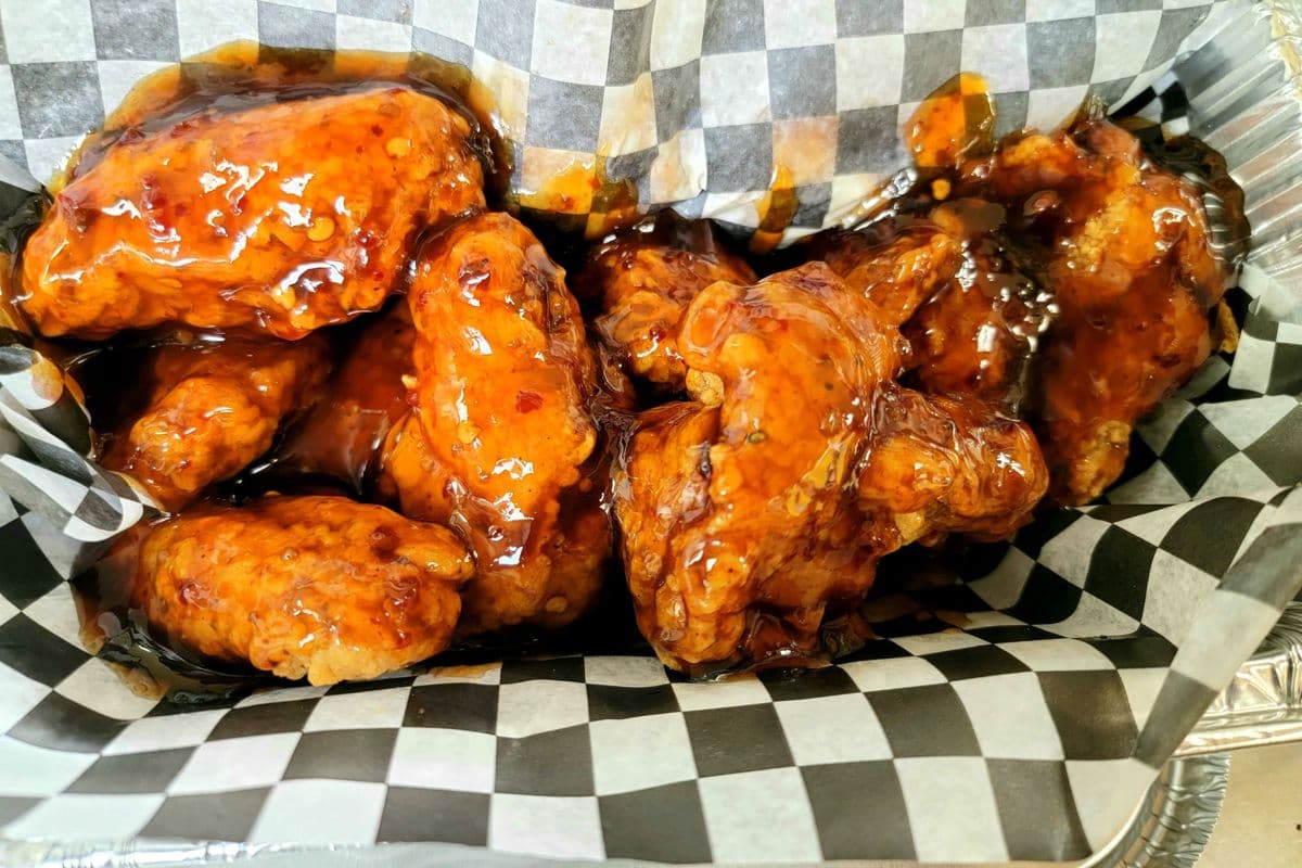 Little ORIGINAL Fantastically Breaded Bone In Wings (8 wings)