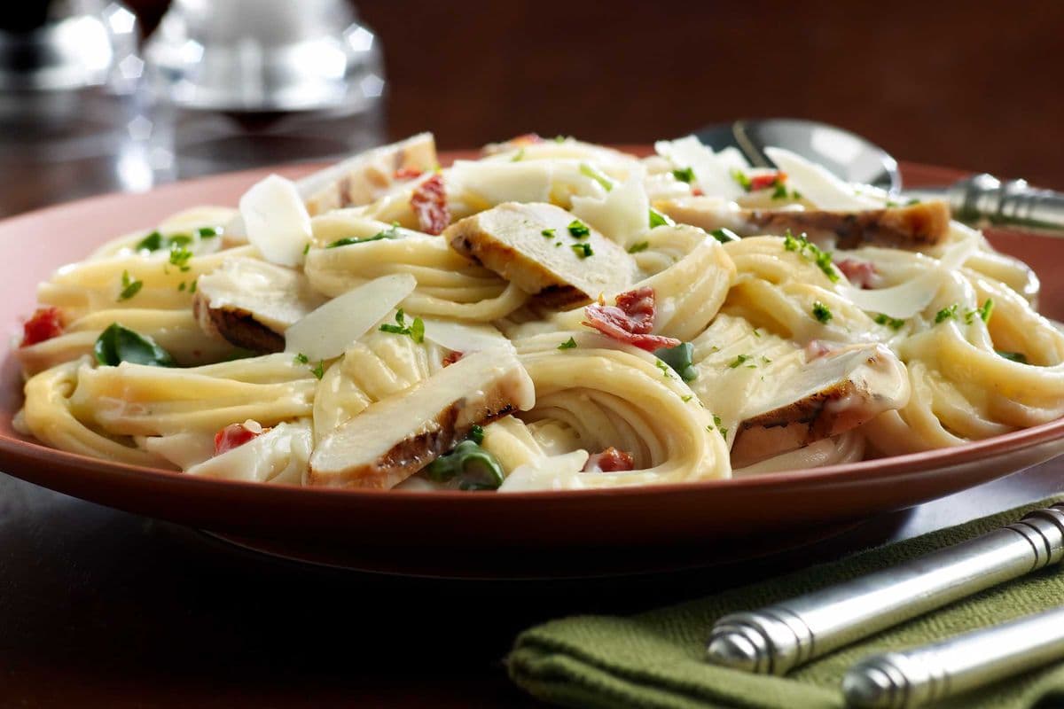 CHICKEN ALFREDO FLORENTINE