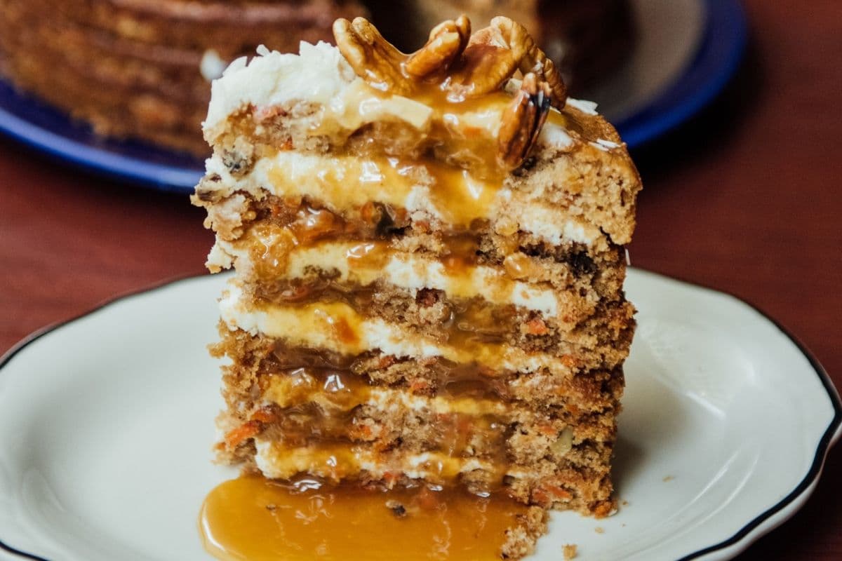 Le Grand Gâteau Aux Carottes // The Colossal Carrot cake