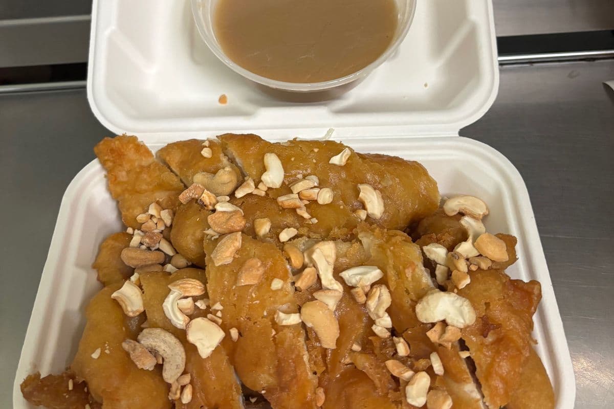 C3. Breaded Chicken Soo Gai with Cashew Nut Sauce