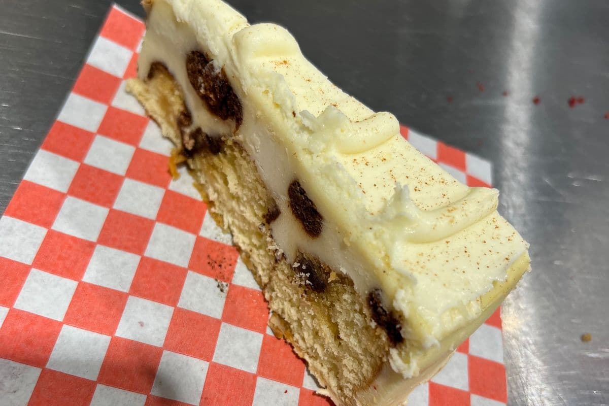 Cinnamon Bun Cheesecake