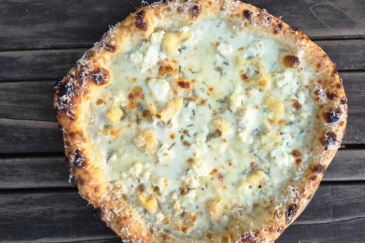 Quattro Formaggi Pizza