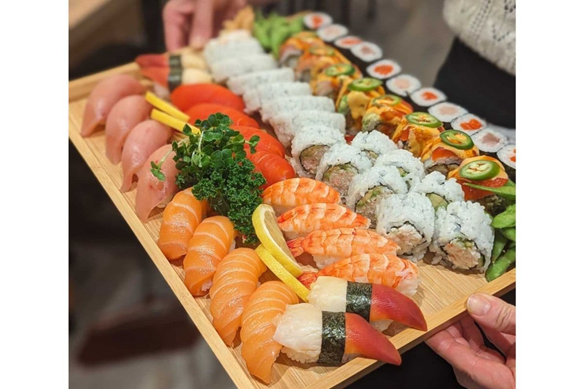 Family Party (35pc rolls, 20pcs Nigiri and served with 4 miso soup)