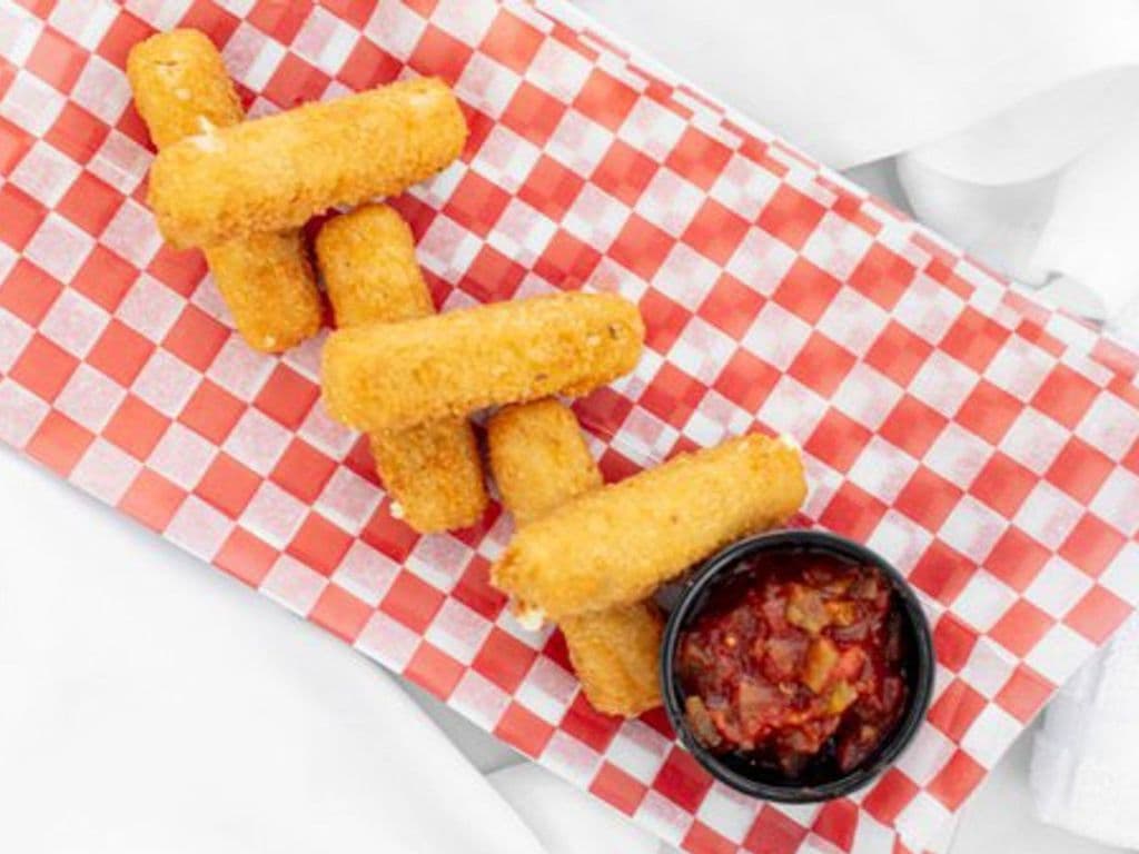 Bâtonnets de fromage / Cheese Sticks