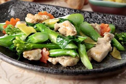 Chicken with Chinese Broccoli / 芥蘭雞片