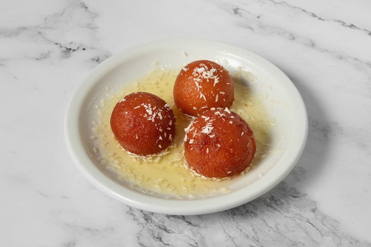Gulab Jamun (2 pcs)