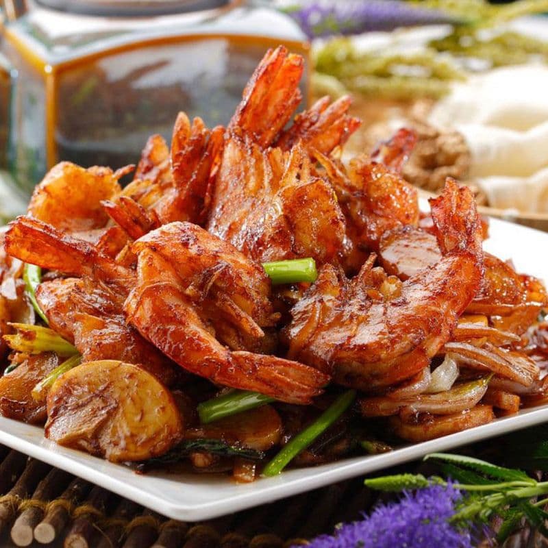 Tiger Prawns with Superior Soy Sauce & Rice Cake 頭抽年糕老虎蝦