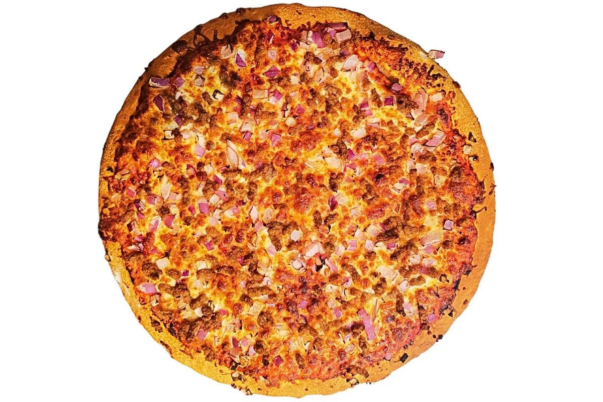 Beef and Onions Pizza