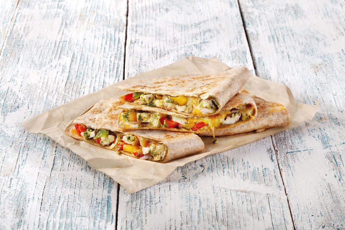 Chicken Pesto Quesadilla (675 Cal)