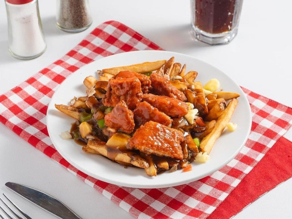 Buffalo Chicken Poutine*