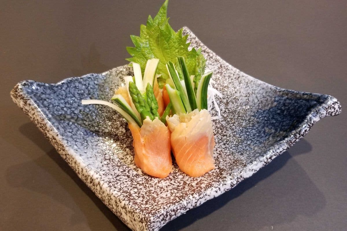 Asparagus - Smoke Salmon (4 pcs)
