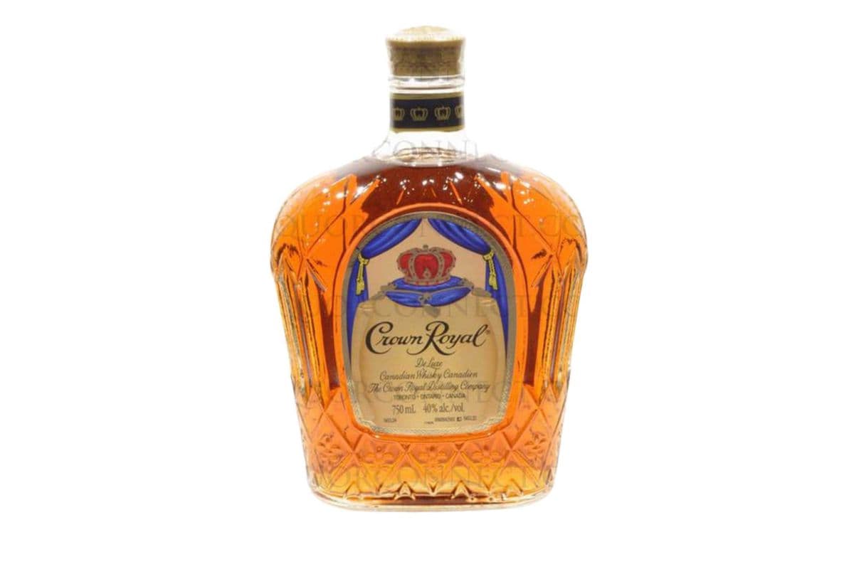 Crown Royal 750ml (1 x 750ml)