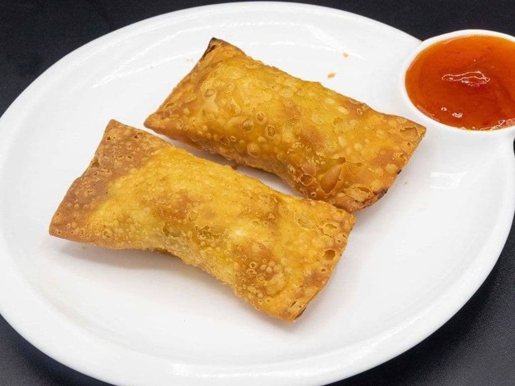 Rouleaux d'Oeufs (2) / Egg Rolls (2)