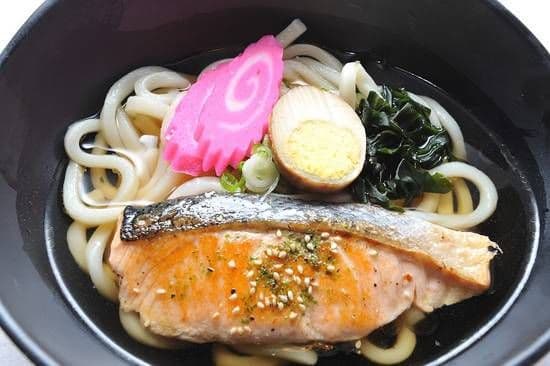 M2. Salmon Udon / M2. 煎三文鱼乌冬