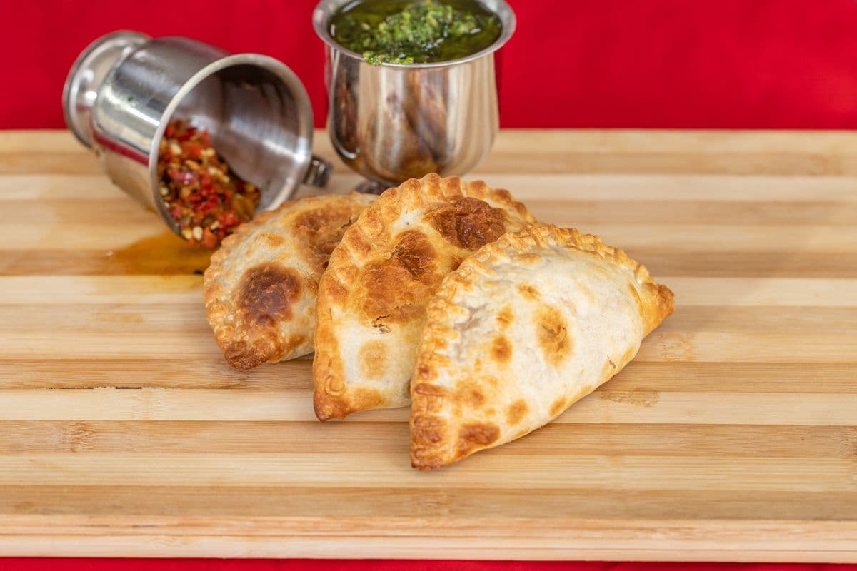 Tapanade Empanada (Vegan)