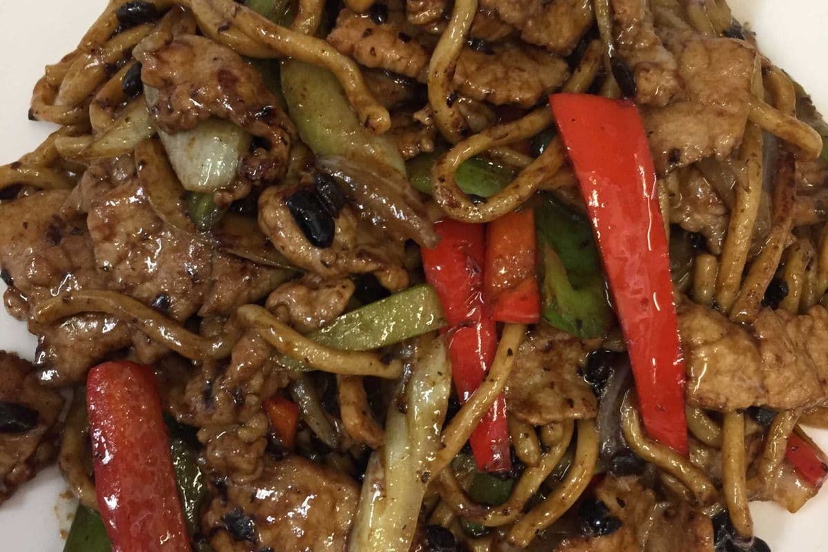 52. Black Bean Sauce Fried Noodles Chicken, BBQ Pork, or Beef