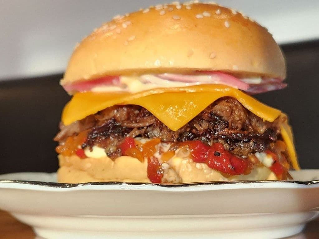 Slow n Low Burger