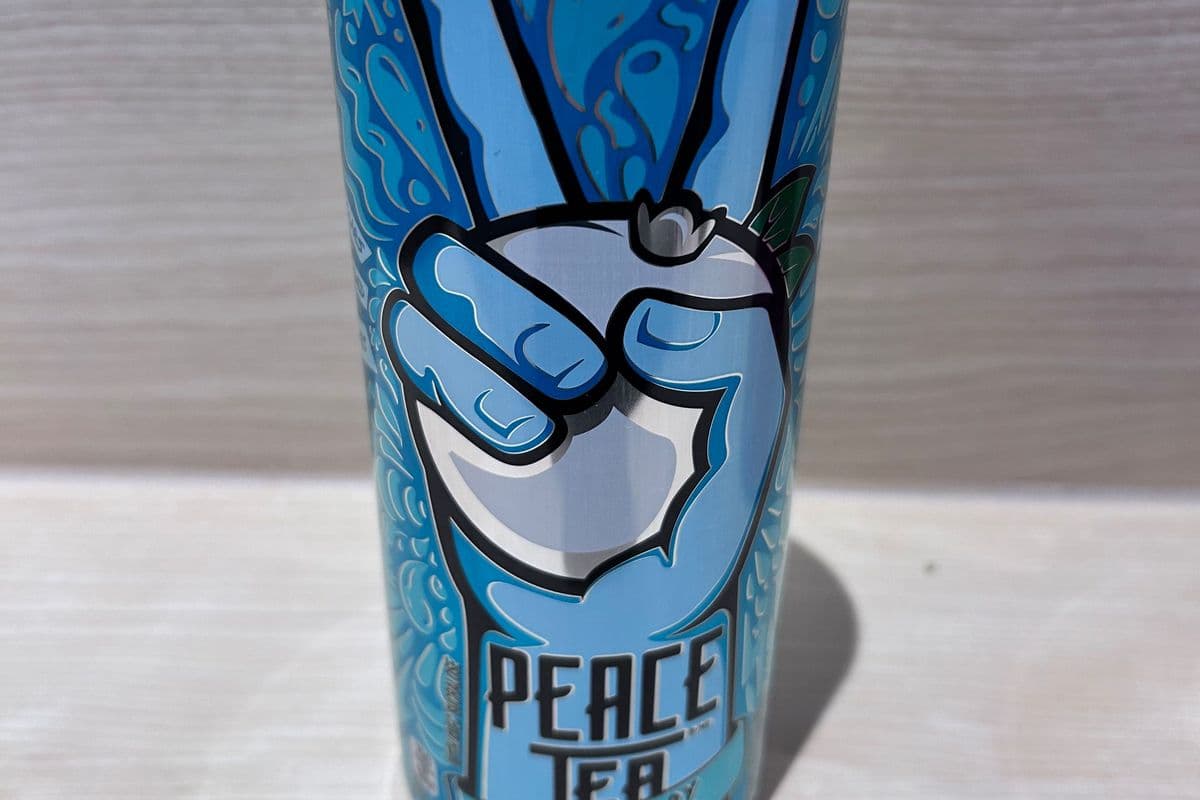 Peace Tea Iced Tea Sno-Berry Can 695ml (695ml)