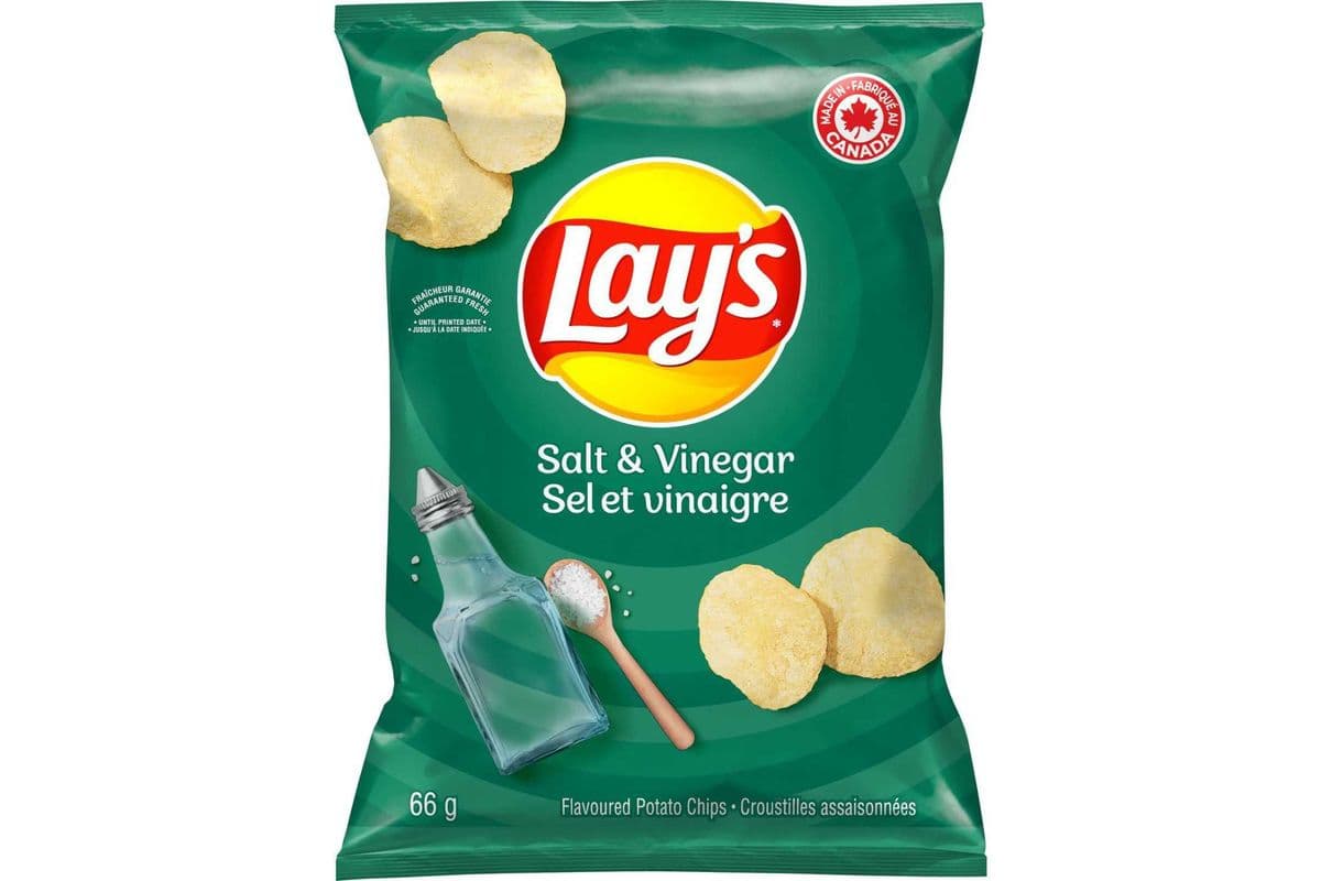 Lay's Salt & Vinegar Chips (66 g)