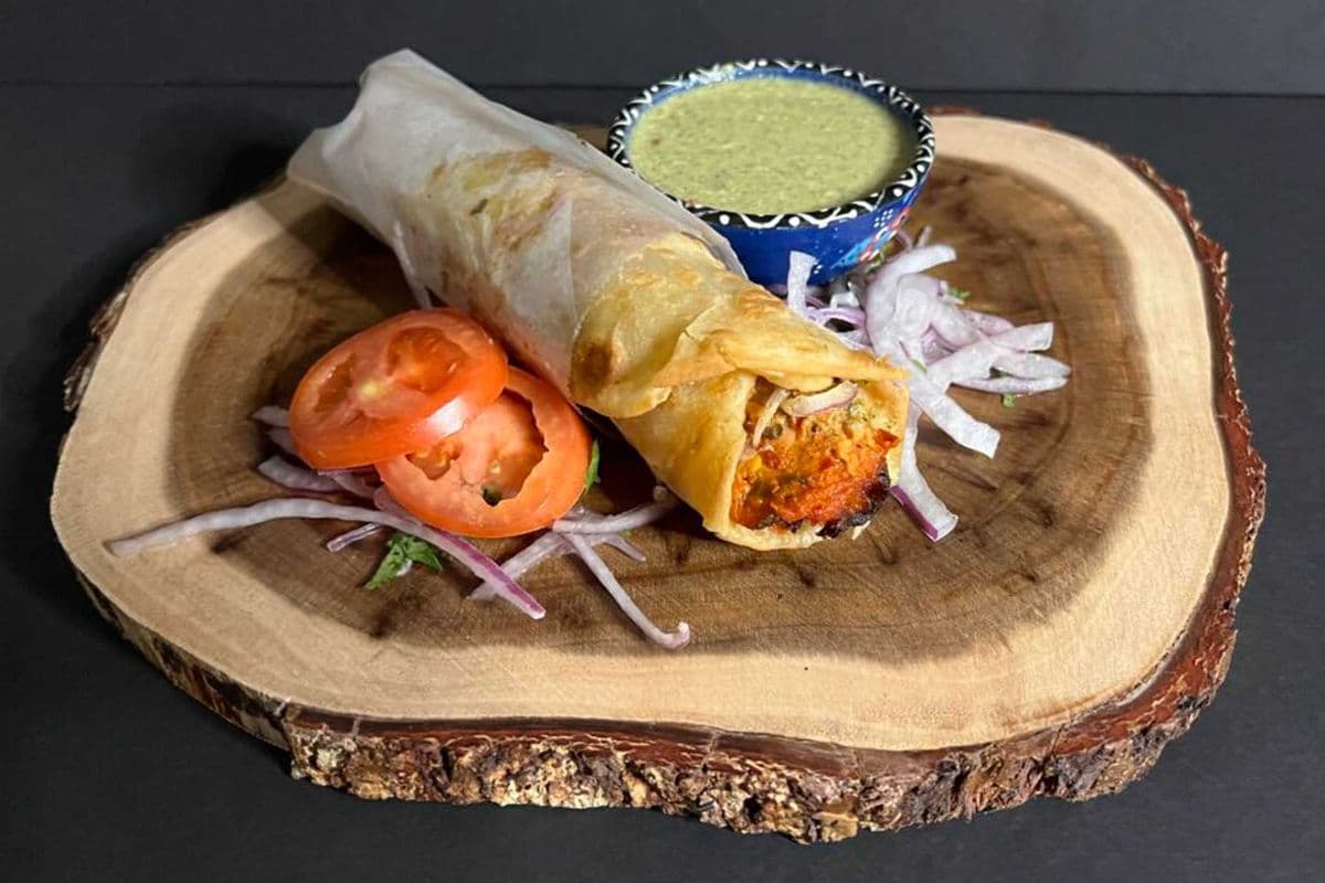 Chicken Chutney Roll