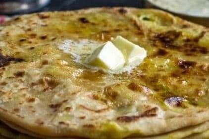 Potato Parantha Combo