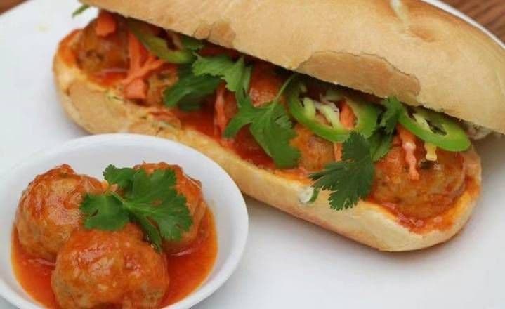 BM4 Banh mi Meatball 猪肉丸三明治