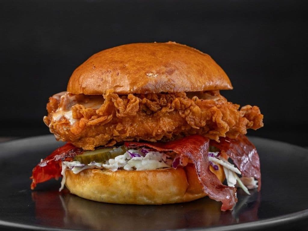 D'S MAPLE BUTTER & BACON SANDWICH