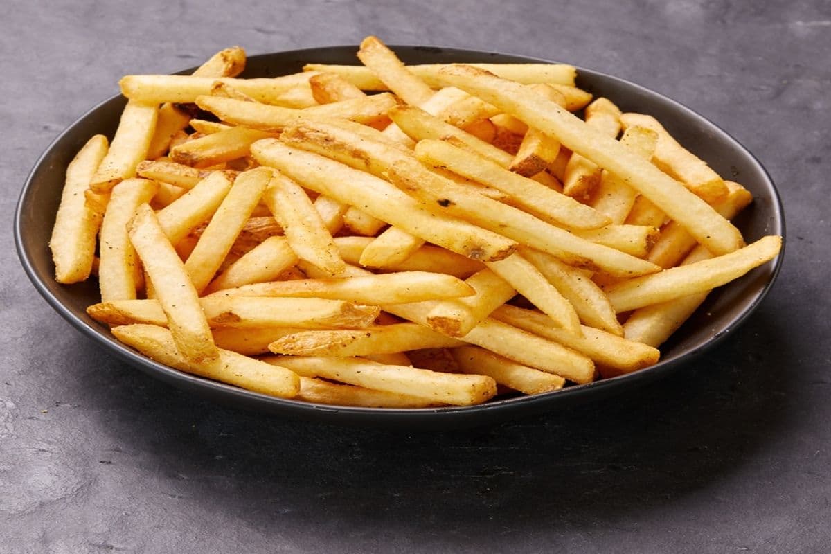 SIGNATURE SEASONED FRIES